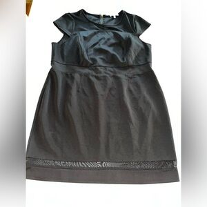 Spense woman black mesh panel dress 20w stretch